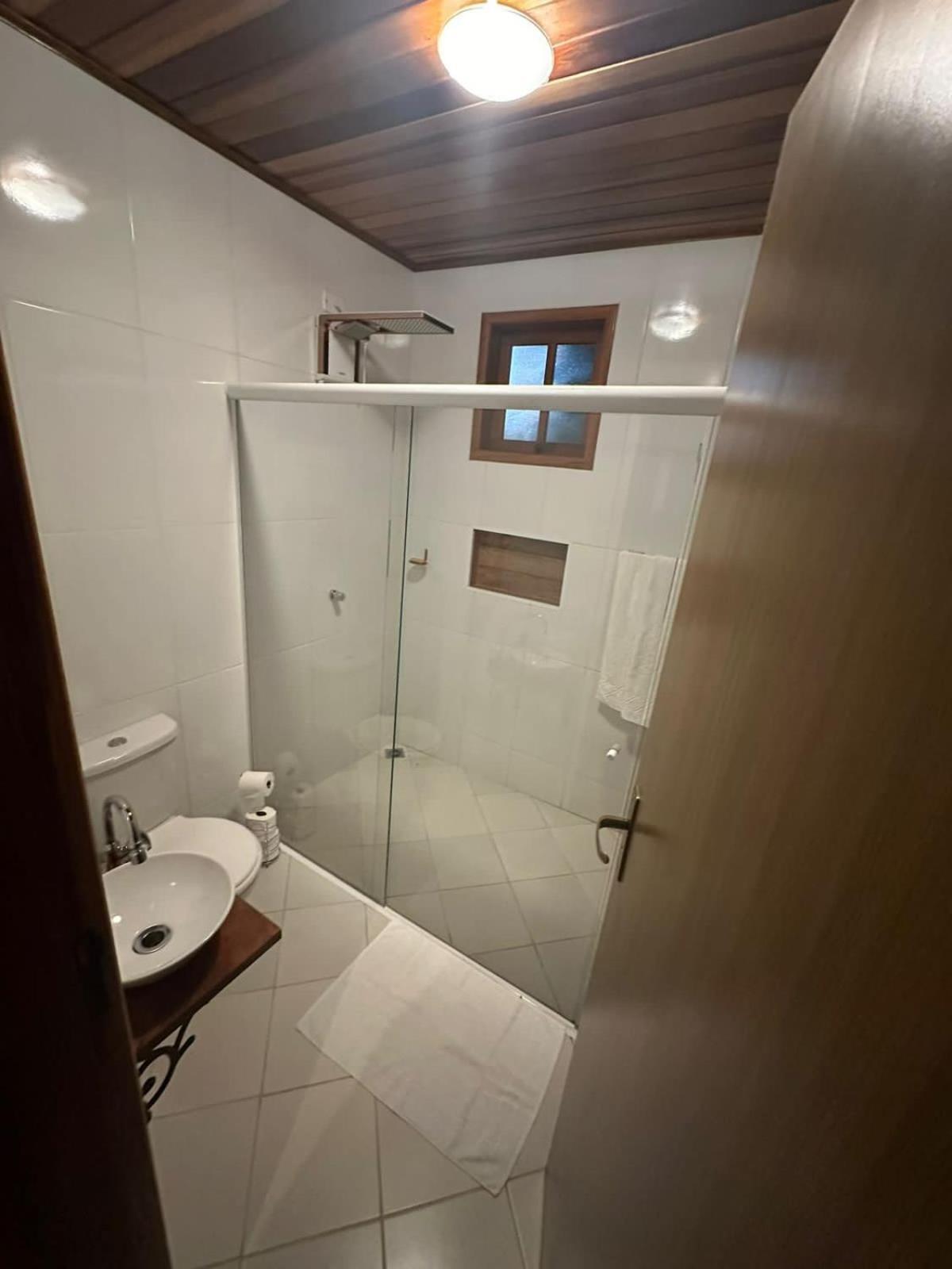 Pousada Camping E Restaurante Vila Dos Arcanjos Бокайна-ди-Минас Экстерьер фото